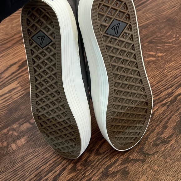 NIB-Sperry crest platform top-sider - Picture 5 of 7